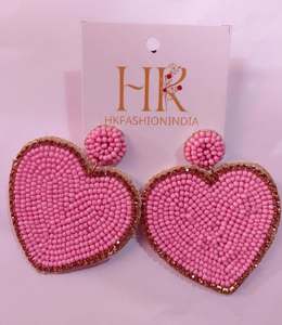 Pendientes de aro románticos con cuentas rosas Heartthrobs chapados en oro para bodas Día de San Valentín y ocasiones especiales Fiesta y artículo de regalo - Product Image 1