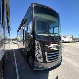 Autocaravana Usada T-h-o-r C-h-a-l-l-e-n-g-e-r 35MQ 2021, Ajustable, Tipo Cruiser, Euro 6, para 4-6 Personas, Una Habitación, Refrigerador - Product Image 1