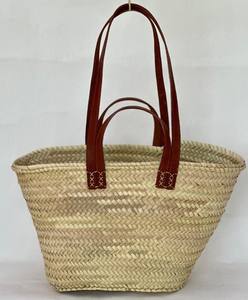 Sac en paille tissé à la main avec des accents en cuir - Panier de marché français, sac de courses écologique, sac de marché français élégant - Product Image 3