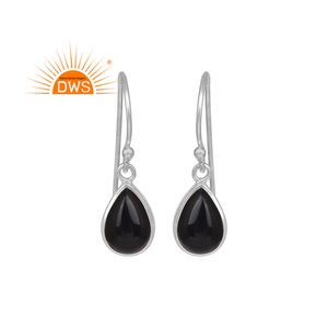 ต่างหูพลอยโอนิกซ์สีดำธรรมชาติสีเงินสเตอร์ลิงต่างหูแบบห้อยผู้ผลิตเครื่องประดับตามสั่ง - Product Image 1