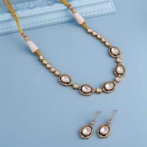 Kundan Necklace 187736 Elegant <b>Wedding</b> <b>Accessory</b> - Product Image 2
