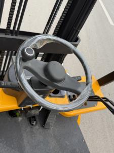 מלגזה חשמלית איכותית במחיר נמוך עם אורך מזלג של 1070 מ\\\"מ וגובה הרמה מקסימלי של 1 עד 6 מטר. - Product Image 6