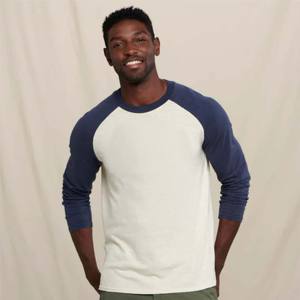 Camiseta de mezcla de cáñamo y algodón orgánico transpirable para Mujer | Naturalmente hipoalergénica, ultra cómoda, perfecta para pieles sensibles - Product Image 3