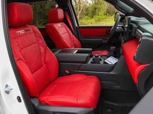 Tundra Híbrida TRD-PRO 4x4 Doble Cabina 2025 NUEVA de Alta Calidad, Motor 2.4L Gasolina V6 Diésel, Transmisión Automática - Product Image 4
