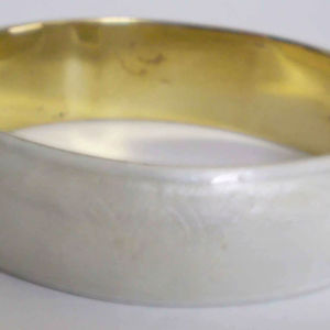 กำไลข้อมือทองแดงเคลือบสีขาวคุณภาพสูง งานฝีมือทันสมัย สำหรับผู้หญิง ดีไซน์เรียบหรู ชุบทอง สไตล์มินิมอล ทรงโดม แบบชาติพันธุ์ - Product Image 1