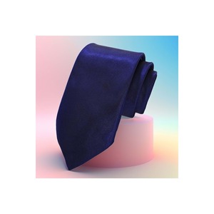 Cravate italienne tissée en satin uni bleu marine - Product Image 1