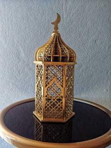 Stunning Antique <b>Brass</b> <b>Lanterns</b> with Intricate Metalwork and a Classic Design for Rustic and Vintage Spaces - Product Image 3