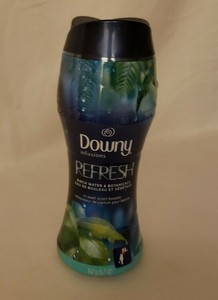 Downy Infusiones Refresh In-Wash Scent Booster Agua de abedul y botánicos 12,2 oz Precio asequible - Product Image 3
