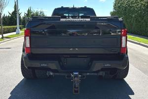 F-ord F-450 S-uper Duty L-imited 4x4 2020 d'occasion en bon état - Product Image 2