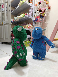 Fabrication de jouets en peluche de poupée au crochet de taille personnalisée pour la décoration ou comme jouets pour enfants de nombreux modèles disponibles - Product Image 3