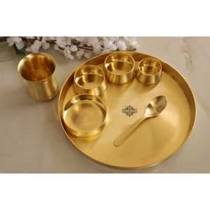 Juego de Cena de 7 Piezas de Latón Puro, Acabado Mate, Diseño Chino Clásico y Tradicional para Hoteles y Uso Doméstico, Incluye Thali - Product Image 3