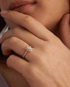 Anillo de Compromiso y Boda Delgado de Oro de 18K con Diamante Cultivado en Laboratorio, Corte Marquesa, para Mujer, Elegante, Regalo para el Día de San Valentín, Joyería Fina con Diamantes - Product Image 1