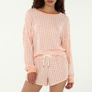 Conjuntos de ropa de salón personalizados para mujer, conjuntos de pantalones cortos de algodón de 2 piezas con estampado a cuadros de gran tamaño para mujer - Product Image 1