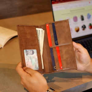 Portefeuille élégant et fin unisexe en cuir véritable avec blocage RFID, porte-téléphone long, durable, logo d'entreprise, motif de fil, brun - Product Image 3