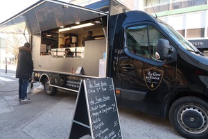 Camions de restauration mobiles à vendre - Construction en fibre de verre et aluminium, motorisés, 4 roues, origine USA, capacité de 1000 unités - Fast-food BBQ - Product Image 6