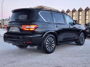 Nissan Armada SL 2023 d'occasion, conduite à gauche/droite - Product Image 3