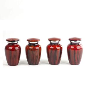 ENSEMBLE DE 4 URNES SOUVENIRS NOIRES SUR MESURE UNIQUE NOUVELLE ARRIVÉE MINI URNE SOUVENIR POUR LA CRÉMATION UTILISATION POUR LES FOURNITURES EN GROS HUMAIN ASHE - Product Image 4