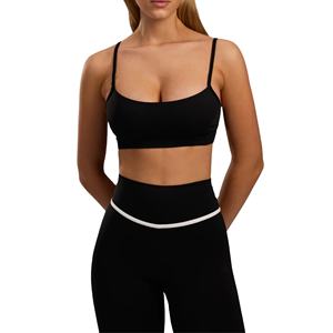 Soutien-gorge de sport sexy pour femmes grandes tailles, décolleté plongeant, fines bretelles réglables, push-up sans armatures, respirant, pour yoga et pilates - Product Image 1