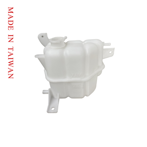 Autoparts Fabricant OEM 21710-EB31A Nouveau réservoir de réservoir de voiture pour Nissan PATHFINDER 05 '~ 12' FRONTIER 04 '~ 14' XTERRA 05 '~ 15' - Product Image 1