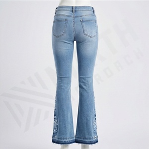 Pantalones Vaqueros Acampanados de Mezclilla para Mujer, Diseño Nuevo, Hechos a Medida, Casuales, Rectos, con Logotipo Personalizado, Pantalones de Moda - Product Image 2