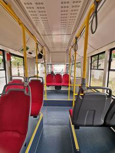 Moderno tramvay eléctrico de alta capacidad modelo T811 con sistema de control por transistor y diseño de confort para pasajeros - Product Image 5