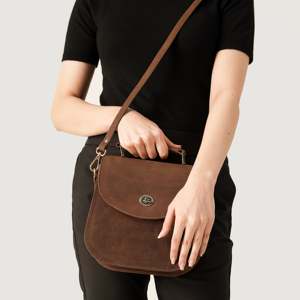 Sac à bandoulière vintage en cuir beige élégant pour femme avec sangle croisée - Product Image 4