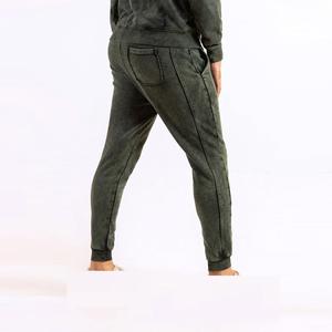 กางเกงจ็อกเกอร์ผู้ชายเอวกลาง ผ้าฟลีซน้ำหนักเบา ระบายอากาศได้ดี เป็นมิตรกับสิ่งแวดล้อม มีเชือกผูก ดีไซน์ลำลอง สไตล์สปอร์ต คุณภาพสูง ผ่านกระบวนการฟอกสีแบบ Acid Wash - Product Image 4