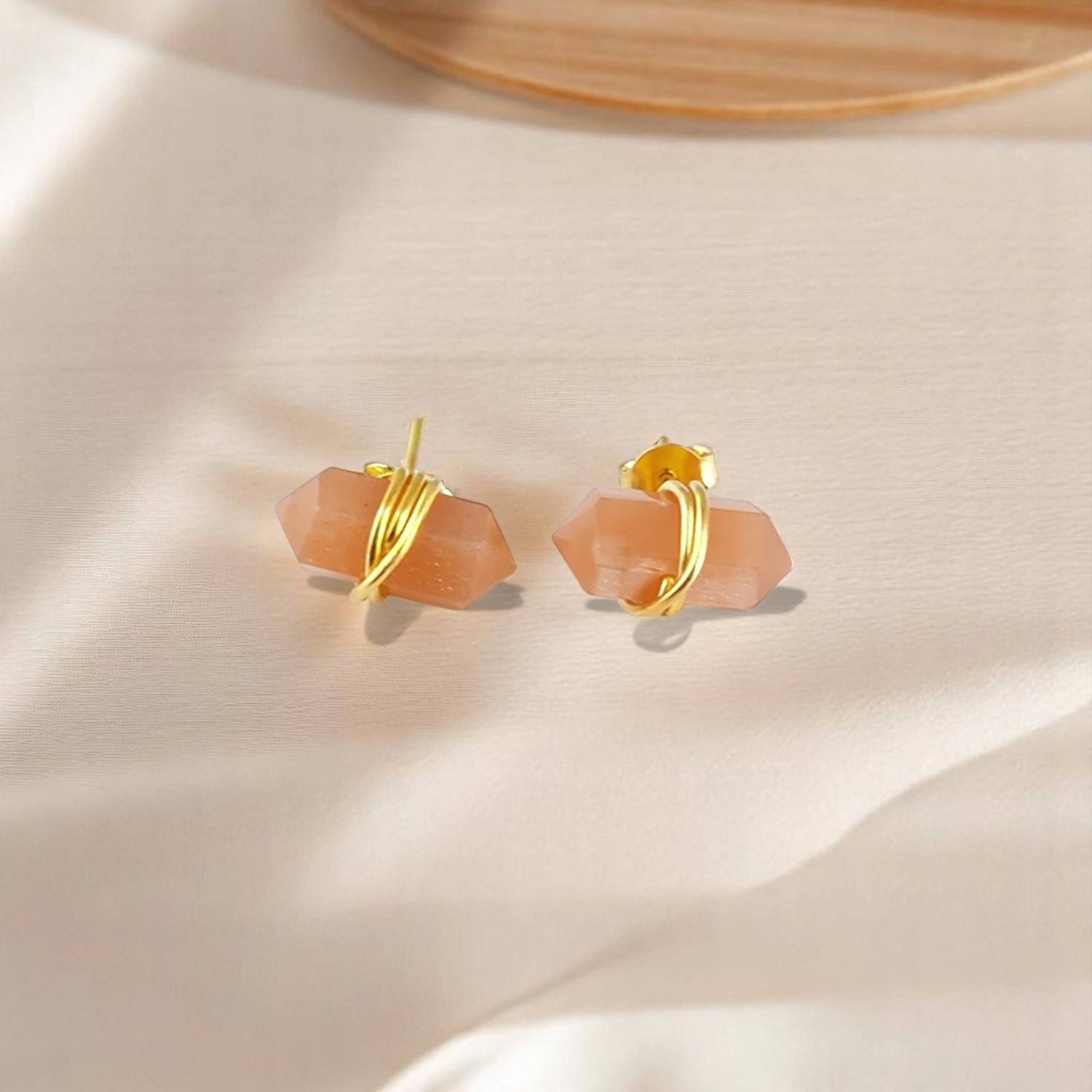 มูนสโตนพีช