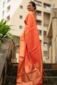 ผ้าส่าหรีผ้าไหมผ้าแพรจาก Banarasi ผ้าทอสำหรับงานแต่งงานเสื้อสุดพิเศษล่าสุด - Product Image 3