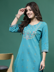 Mujeres Color azul turquesa bordado Kurta R mujeres en la India traje de boda pesado para mujeres ropa de fiesta - Product Image 2