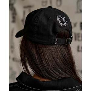 Casquette en velours 5 panneaux LSKD X Andrew J. Steele - Noir délavé - Visière incurvée blanche - Product Image 5