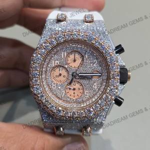 Montre-bracelet en acier inoxydable de luxe de haute qualité personnalisée avec diamants de moissanite glacés Hip Hop pour hommes avec bracelet en caoutchouc blanc - Product Image 4