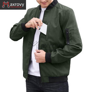 Chaqueta de bombardero impermeable ligera para hombre, abrigo de concha suave informal con cremallera completa, rompevientos cómodo de lona con bolsillo en el pecho - Product Image 2