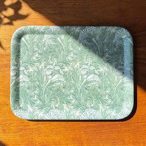 ถาดโลหะสไตล์ร่วมสมัยพร้อมดีไซน์ศิลปะสำหรับเสิร์ฟและตกแต่งภายในแบบโมเดิร์น - Product Image 4