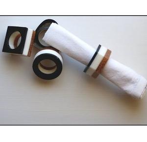 Juego de Anillos para Servilletas de Resina Hechos a Mano de Lujo, Ecológicos y Duraderos, Diseño Único Artesanal para Banquetes, Fiestas y Cenas Elegantes - Product Image 1