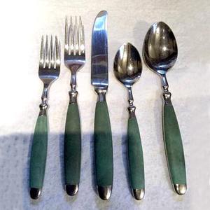 Juego de cubiertos chapados en oro de acero inoxidable con estilo moderno Mango de diseño de bambú hecho a mano informal - Product Image 6