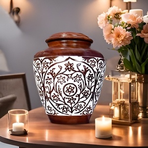 Accessoires funéraires Urnes de crémation en bois Fournisseur en gros d'urnes de crémation en bois à jeton Prix bas Fabriquées en Inde 2024 - Product Image 2