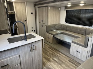 Proveedor verificado de un Keystone Passport 221BH usado del 2022 en venta - Product Image 2