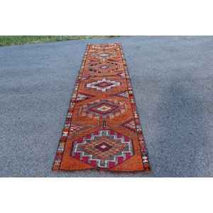 Alfombra Vintage de 2.9x11.7 pies, Alfombra Persa Roja Turca - Product Image 1