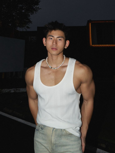 Chaleco de Algodón Blanco Fresco Aurora para Hombre, Sin Mangas, Ligero, Tejido Elástico con Flujo de Aire, Diseñado para una Comodidad Impecable - Product Image 6