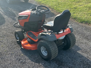 Tractor cortacésped Husqvarna TS146X nuevo y usado, económico, en venta. Proveedor de cortacéspedes para jardín con envío inmediato. - Product Image 3