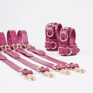 Quatre sangles ou options de poignets pour les contraintes de lit en cuir de vachette et matériel solide idéal pour les BDSM-0137 de cheville et de poignet de lit - Product Image 2