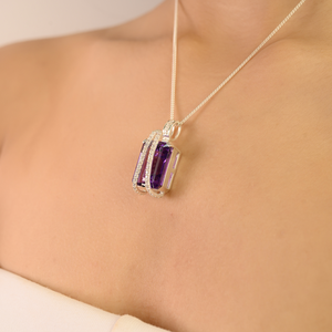 Elegante Colgante Hecho a Mano con Piedra de Nacimiento Natural de Amatista en Forma de Octágono, Plata de Ley S925 de Calidad Fina - Product Image 4
