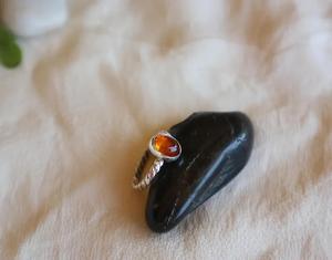 ทำด้วยมือ925แหวนเงินสเตอร์ลิงประดับพลอยอำพันทรงวงรีตัดมาเป็นของขวัญสำหรับผู้หญิงคำสัญญาที่สมบูรณ์แบบ - Product Image 2