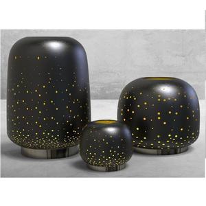 Porte-bougie en acier inoxydable noir de luxe avec des points dorés, lanterne à bougie moderne décorative pour la décoration de la maison et de l'hôtel. - Product Image 1