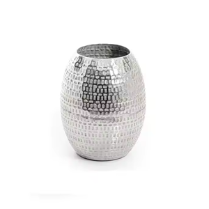 Vase de table élégant en aluminium plaqué or, design contemporain européen de luxe, décoration de mariage - Product Image 5