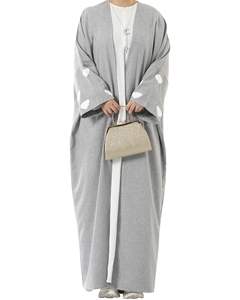 Hiyab Liso de Color Sólido para Mujeres Musulmanas, Diseño Hecho en Pakistán, Abaya para Mujer de la Mejor Calidad, Abaya para Mujer al por Mayor Personalizada - Product Image 1