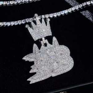 Colgante de Lujo con Logotipo Personalizado y Corona de Moissanita – Joyería Hip Hop de Oro Blanco con Brillo de Diamantes - Product Image 5