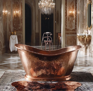 Una brillante bañera de cobre con patas de estilo vintage se encuentra al lado de grandes ventanas, ofreciendo una vista de la vegetación - Product Image 4