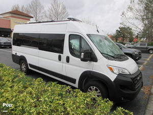 2023 R-A-M Prom-aster 3500 toit élevé 159WB TRÈS PROPRE - Product Image 6